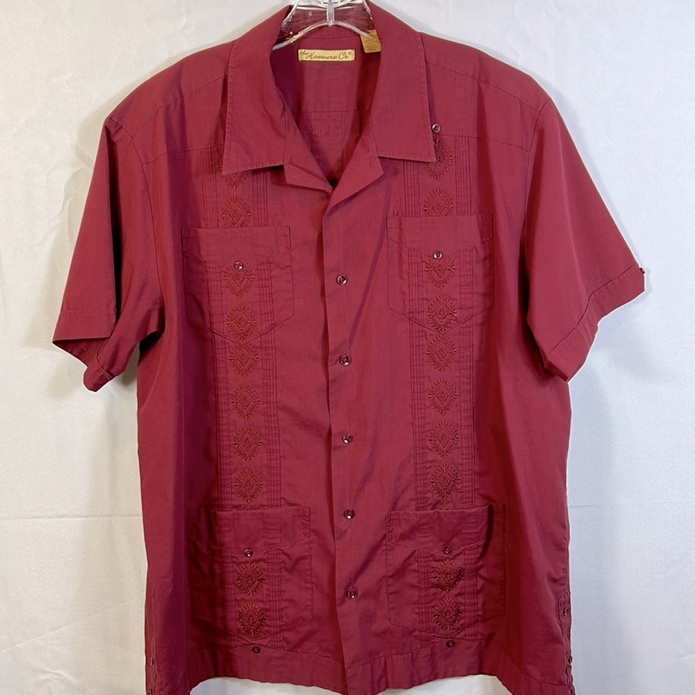 Havanera Co. Maroon Button Down Shirt Size XL. 4 Front Pockets. Button Details